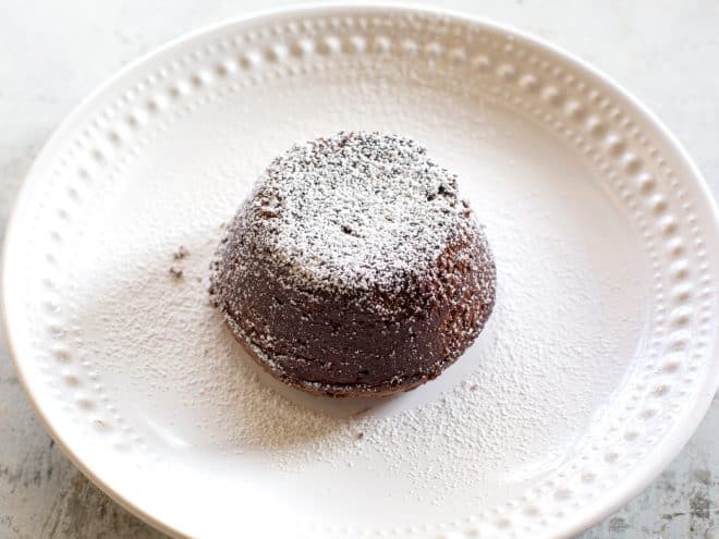 Roy’s Chocolate Souffle (Molten Lava Cake) - molten lava cake 4 660x495 1
