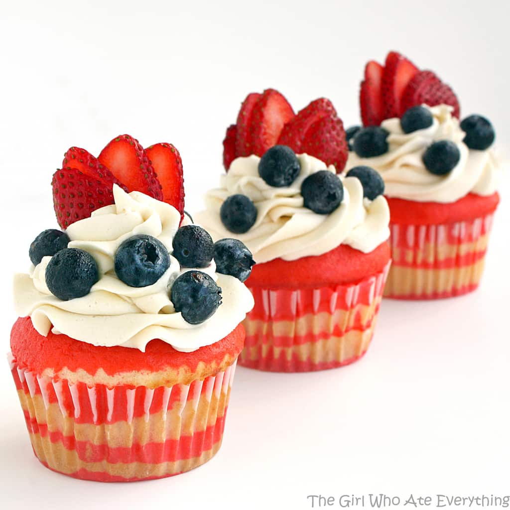 fb image - Flag Cupcakes with Vanilla Buttercream