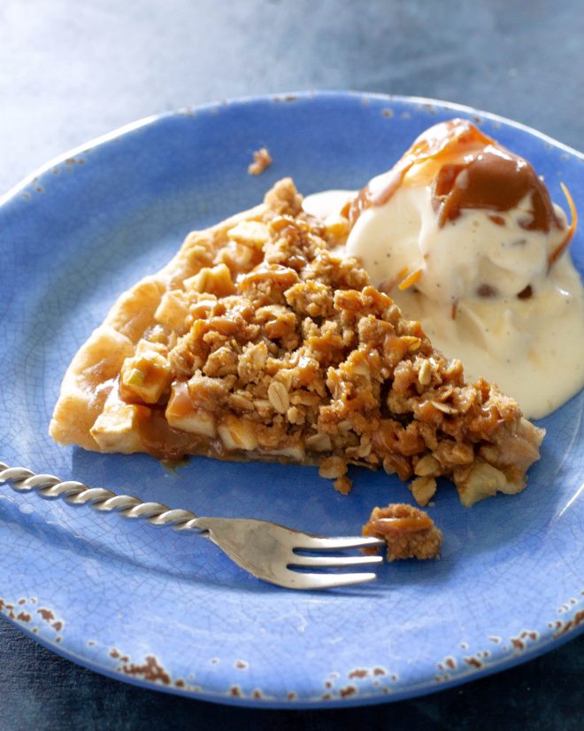 fb image - Apple Crisp Pizza