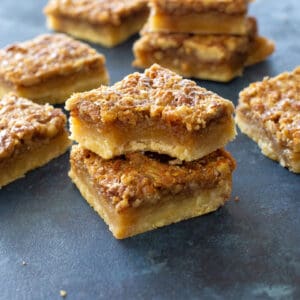 pecan pie bars - Pecan Pie Bars