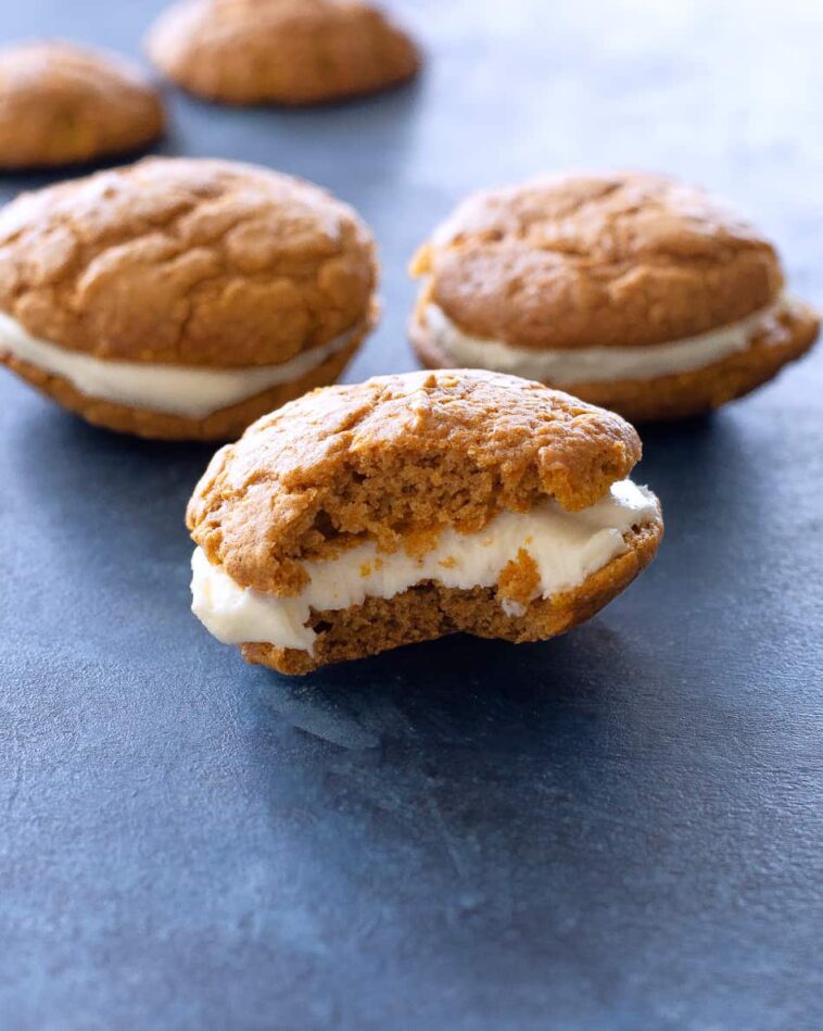 pumpkin whoopie pies - Pumpkin Whoopie Pies