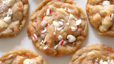 white chocolate candy cane cookies - White Chocolate Candy Cane Cookies