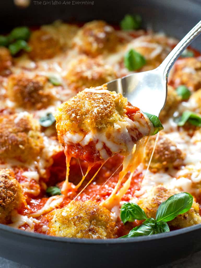 chicken parmesan meatballs - Chicken Parmesan Meatballs