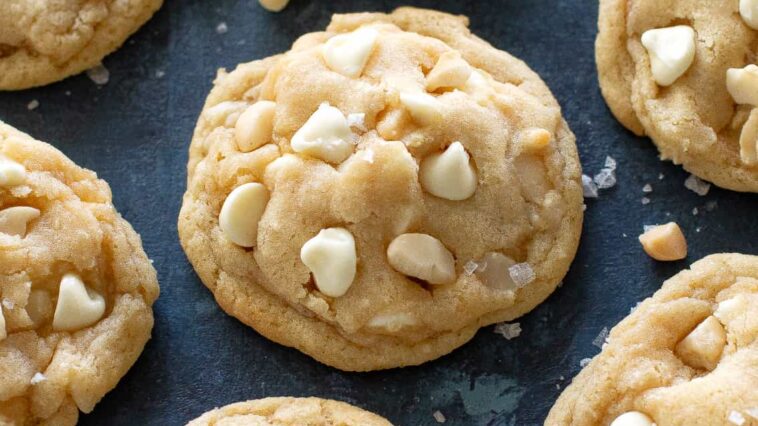 macadamia nut white chocolate cookies - White Chocolate Macadamia Nut Cookies