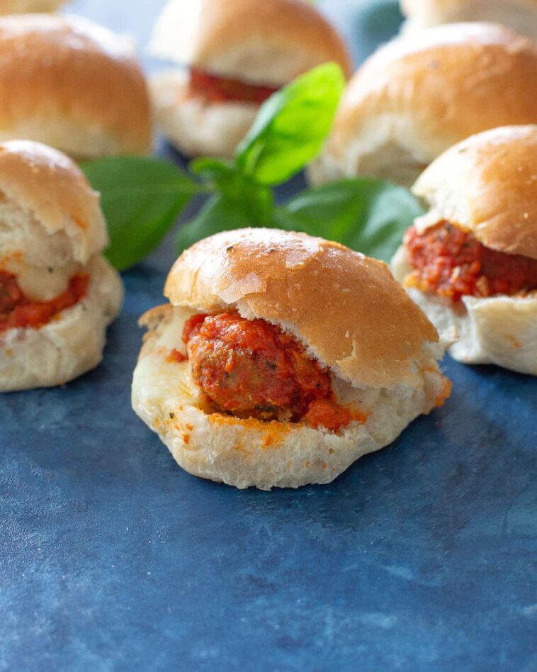 meatball sliders - Meatball Sliders