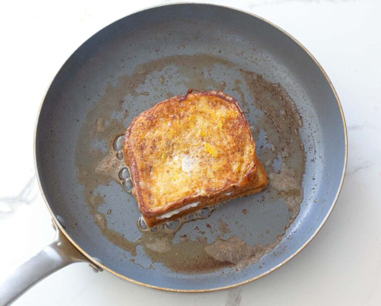 strawberry cream cheese stuffed french toast - Strawberry Stuffed French Toast