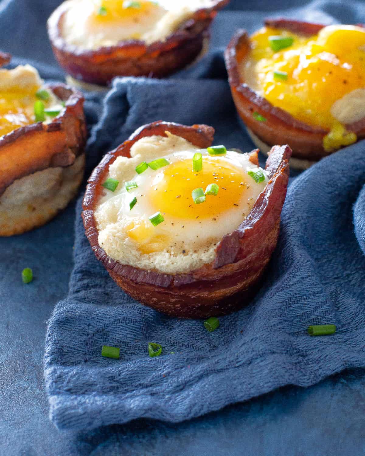 bacon egg toast - Bacon and Egg Toast Cups