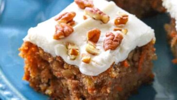 carrot sheet cake - Moist Carrot Cake