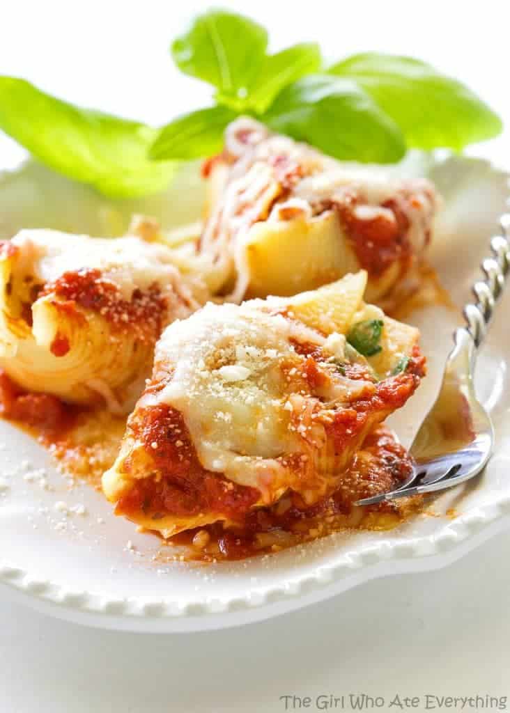 chicken spinach shells - Chicken and Spinach Stuffed Shells