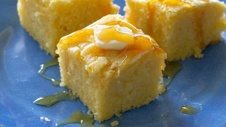 kendees cornbread - Buttermilk Cornbread Recipe