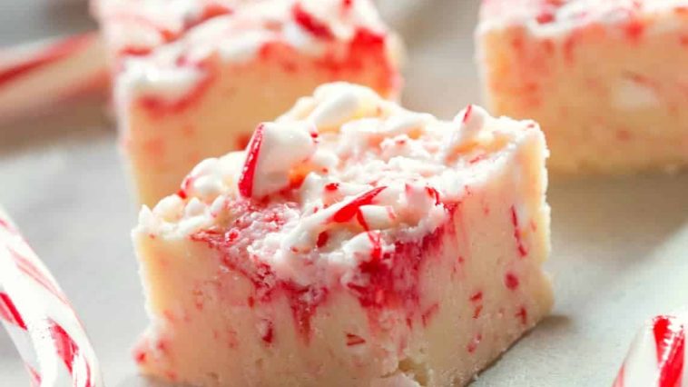 candy cane fudge .jpg - Candy Cane Fudge