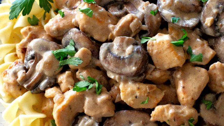 chicken stroganoff .jpg - Chicken Stroganoff